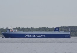 Corona Seaways ved Ålsgårde 24. maj 2013