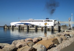 KatExpress 1 ved Odden havn 27. maj 2012