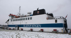 SejerøFærgen i dens hvide farve 17. februar 2013