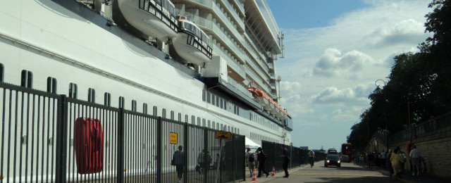 Celebrity Eclipse 27. juli 2011