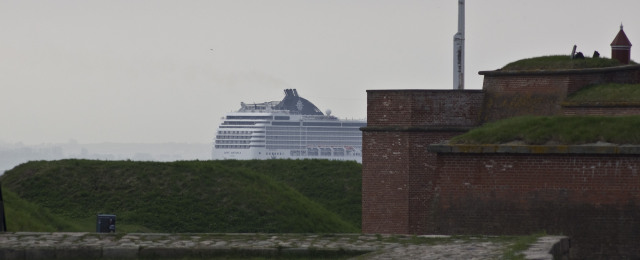 MSC Musica ved Kronborg 11. maj 2013