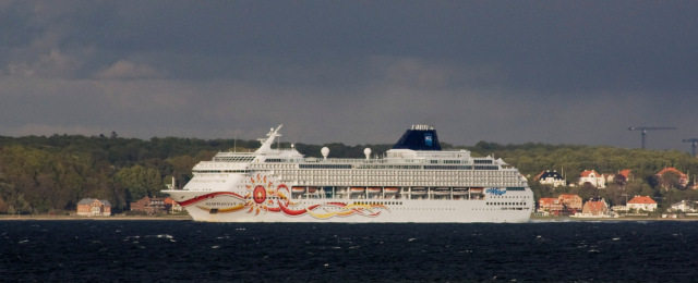 Norwegian Sun 25. maj 2010