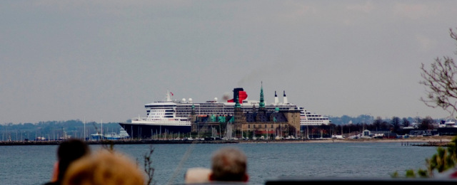 Queen Mary 2